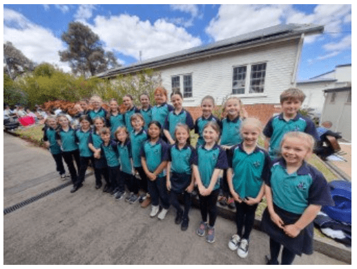 PUBLIC SCHOOL CHOIRS HIT ALL THE RIGHT NOTES